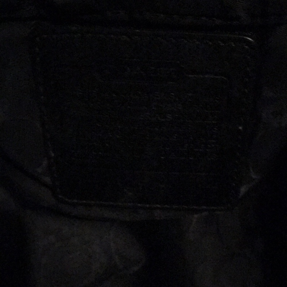 Coach - Picture 4 of 9